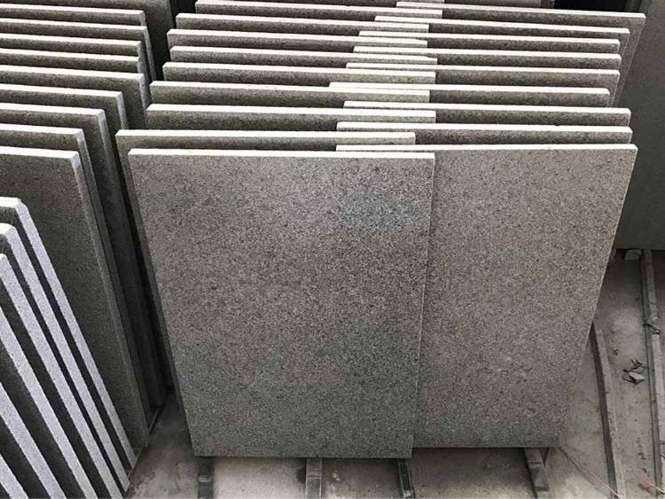 Granitne ploče izrezane na veličinu